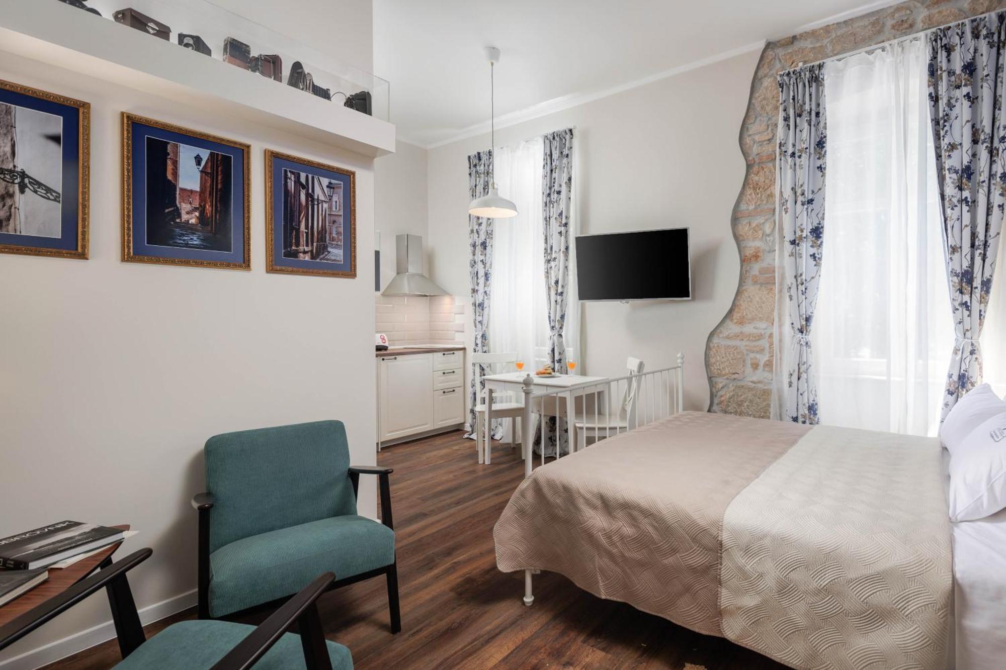 Photel Apartments 茨里克韦尼察 外观 照片